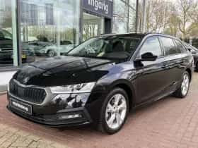 Škoda Octavia (2022) thumbnail 4