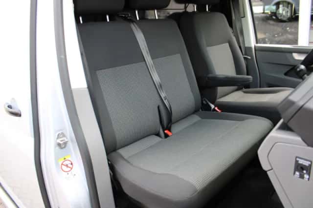 Volkswagen Transporter (2023) thumbnail 5