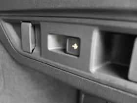 Volkswagen Passat (2025) thumbnail 49