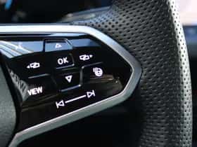 Volkswagen Golf (2021) thumbnail 22