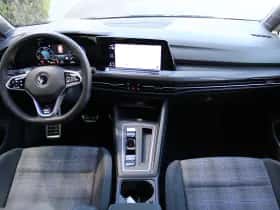 Volkswagen Golf (2021) thumbnail 4