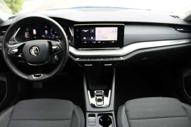 Škoda Octavia (2021) thumbnail 4