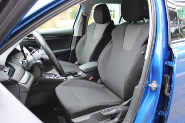 Škoda Octavia (2021) thumbnail 5