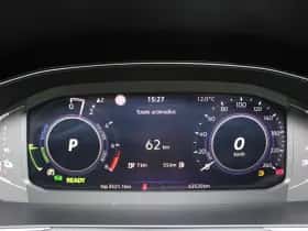 Volkswagen Passat (2022) thumbnail 12