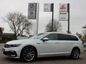 Volkswagen Passat (2022) thumbnail 28