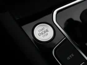 Volkswagen Passat (2022) thumbnail 32