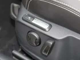 Volkswagen Passat (2022) thumbnail 34