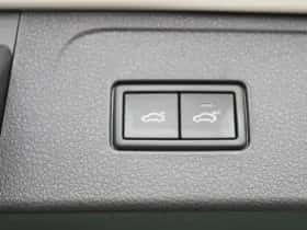Volkswagen Passat (2022) thumbnail 39