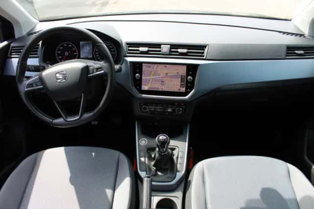SEAT Arona (2020) thumbnail 4