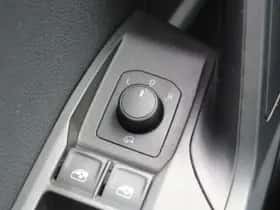 SEAT Arona (2023) thumbnail 22