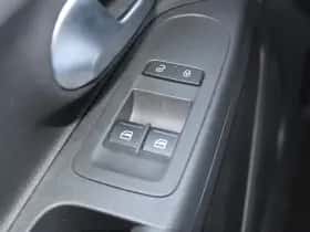 Volkswagen Up! (2023) thumbnail 19