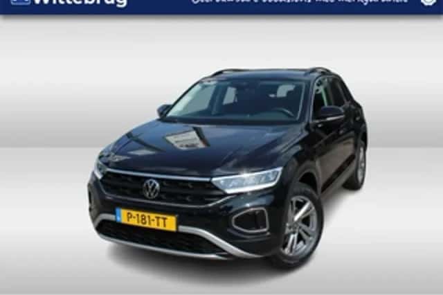 Volkswagen T-Roc (2022) thumbnail 1