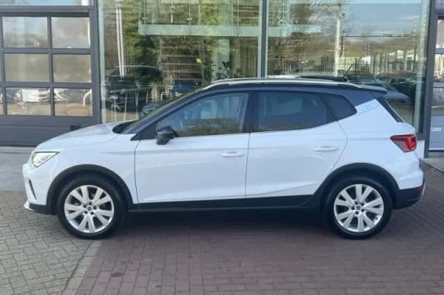 SEAT Arona (2022) thumbnail 4