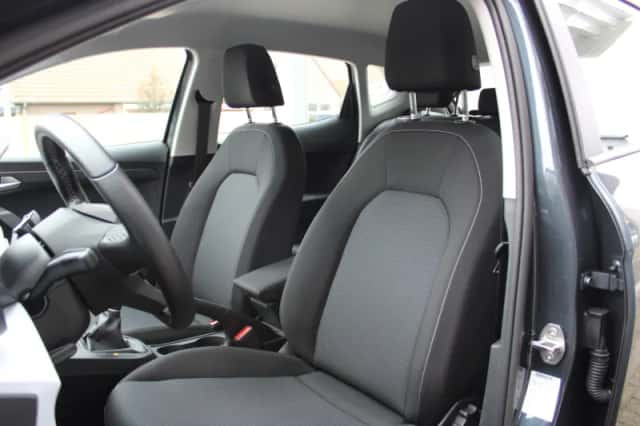 SEAT Ibiza (2023) thumbnail 5