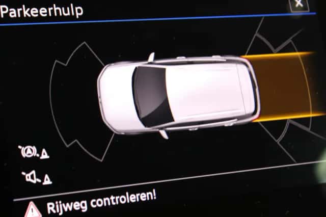Volkswagen T-Cross (2021) thumbnail 4