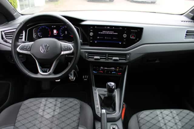 Volkswagen Polo (2022) thumbnail 4