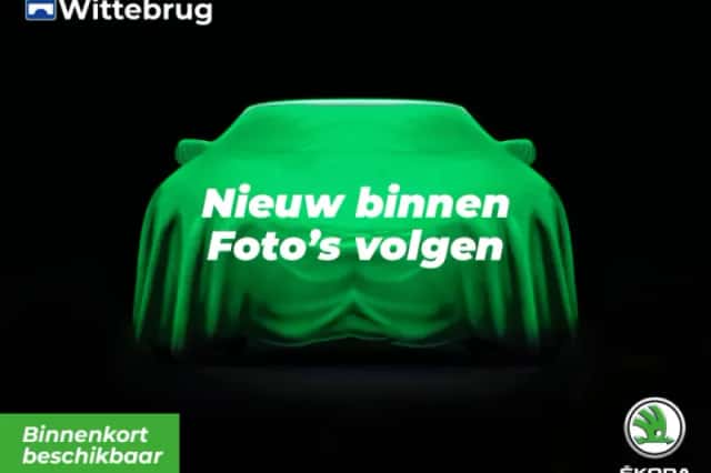 Škoda Superb (2023) thumbnail 2