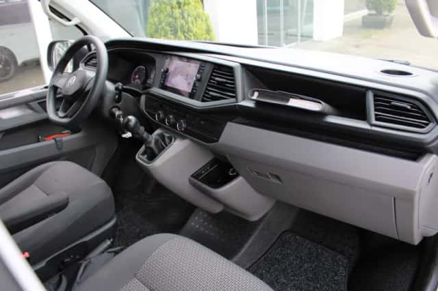 Volkswagen Transporter (2020) thumbnail 4