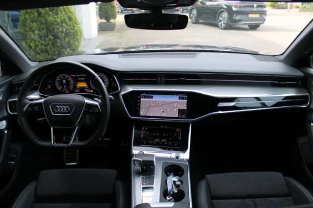Audi A6 (2021) thumbnail 4