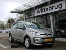 Volkswagen Up! (2019) thumbnail 7
