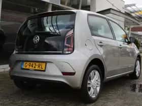 Volkswagen Up! (2019) thumbnail 10