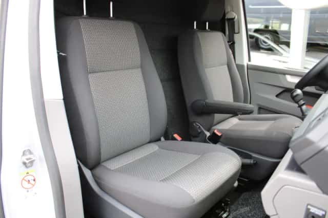 Volkswagen Transporter (2020) thumbnail 6