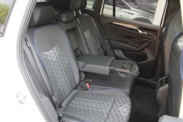Volkswagen Tiguan (2025) thumbnail 6
