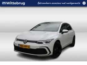Volkswagen Golf (2021) thumbnail 1