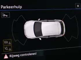 Volkswagen T-Roc (2023) thumbnail 24