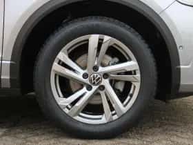 Volkswagen T-Roc (2023) thumbnail 9