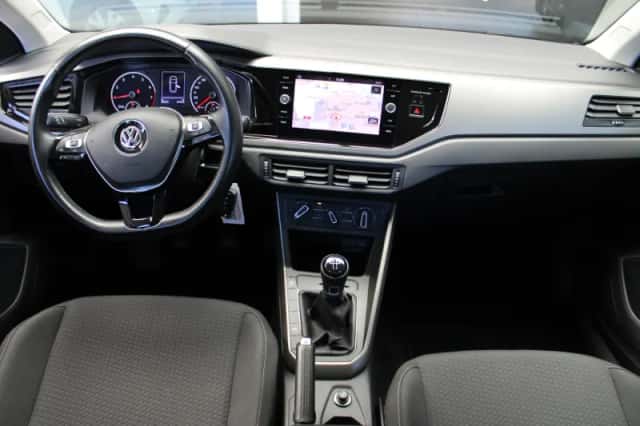 Volkswagen Polo (2021) thumbnail 4