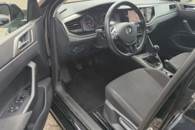 Volkswagen Polo (2021) thumbnail 5