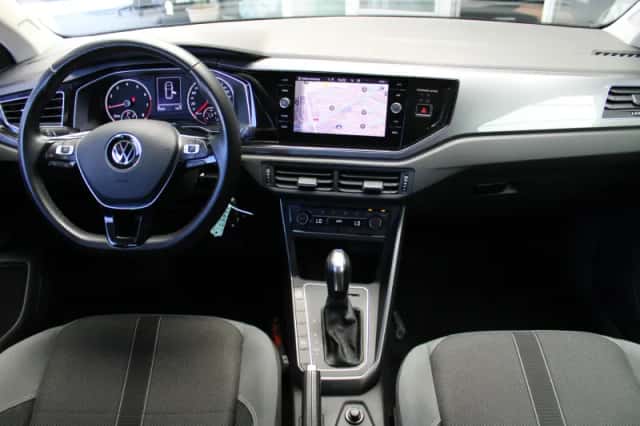Volkswagen Polo (2021) thumbnail 4