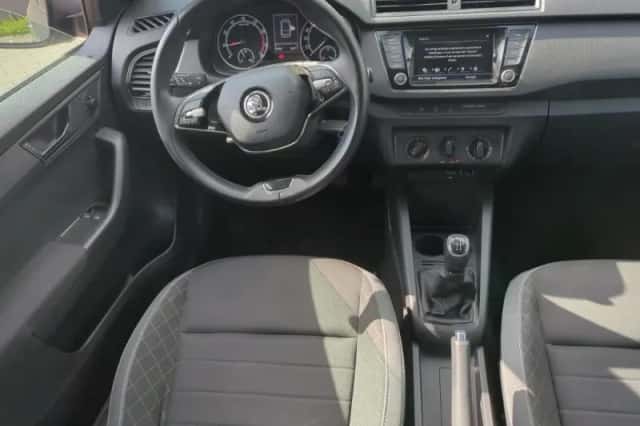 Škoda Fabia (2022) thumbnail 4