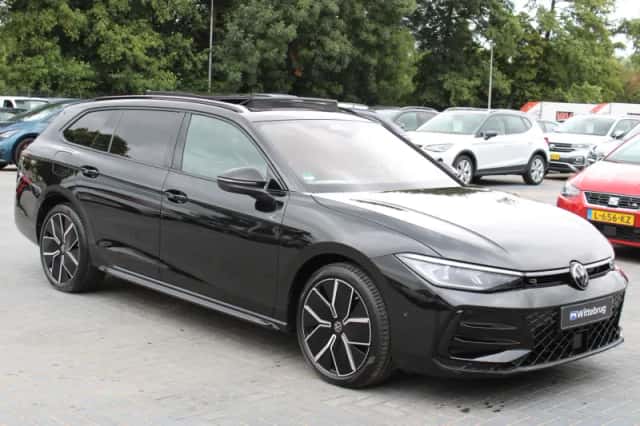 Volkswagen Passat (2025) thumbnail 6