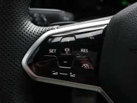 Volkswagen Golf (2023) thumbnail 19