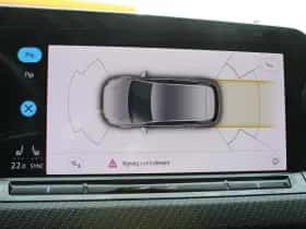 Volkswagen Golf (2023) thumbnail 23