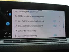 Volkswagen Golf (2023) thumbnail 31