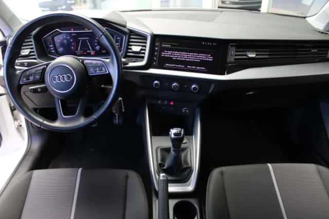 Audi A1 (2021) thumbnail 4