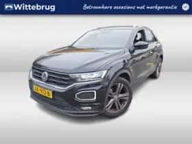 Volkswagen T-Roc (2019) thumbnail 1