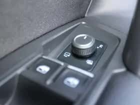 Volkswagen Tiguan (2021) thumbnail 26