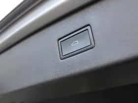 Volkswagen Tiguan (2021) thumbnail 35