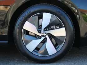 Volkswagen Passat (2025) thumbnail 9