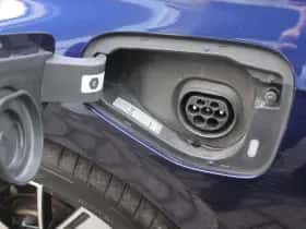 Volkswagen Golf (2021) thumbnail 25