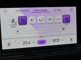 Volkswagen Golf (2021) thumbnail 32
