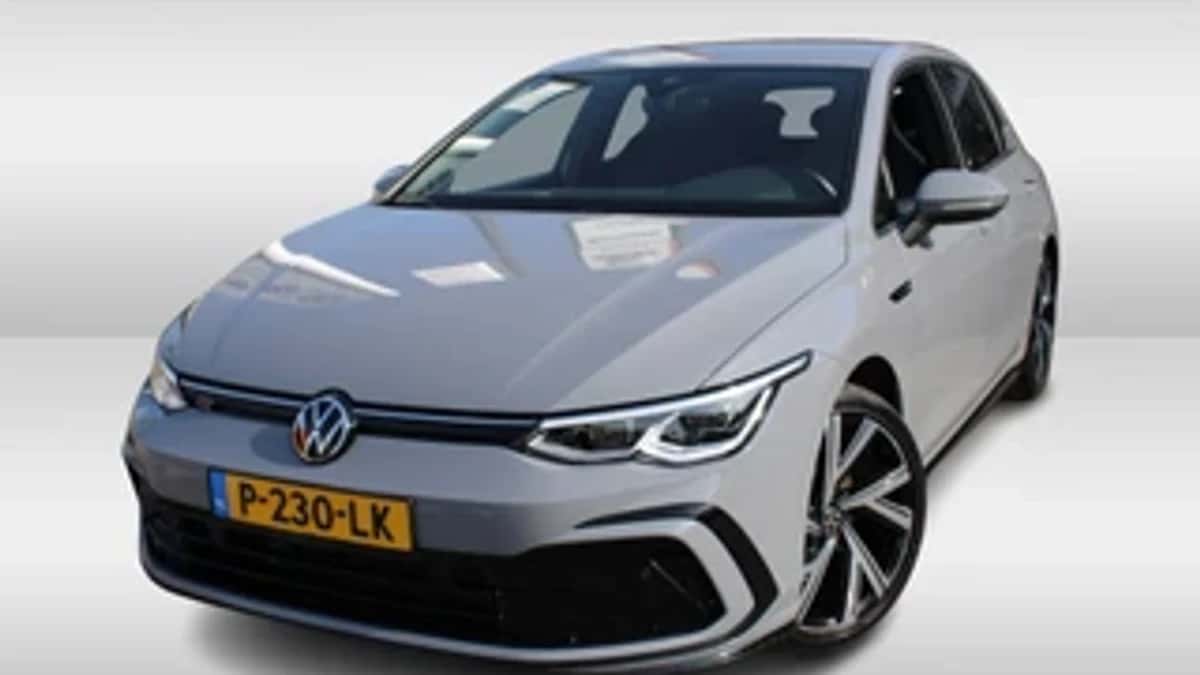 Volkswagen Golf (2021) — foto 1