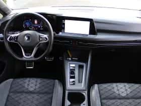 Volkswagen Golf (2021) thumbnail 4