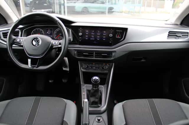 Volkswagen Polo (2021) thumbnail 4