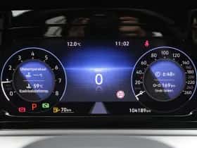 Volkswagen Golf (2021) thumbnail 11