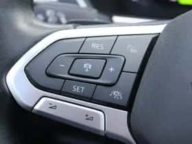 Volkswagen Tiguan (2022) thumbnail 23